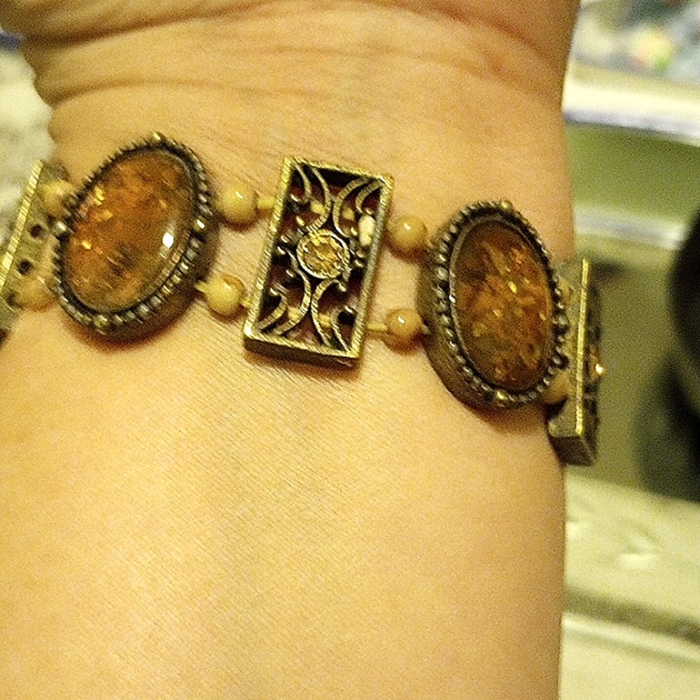Bracelet